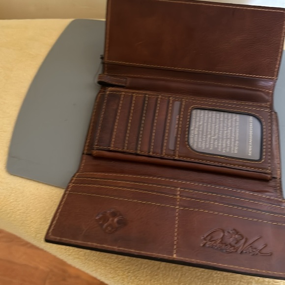 Wallet - Picture 3 of 7